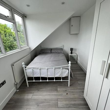 Lovely 2 Bedroom Flat With Roof Terrace In London Nw6 Dış mekan fotoğraf