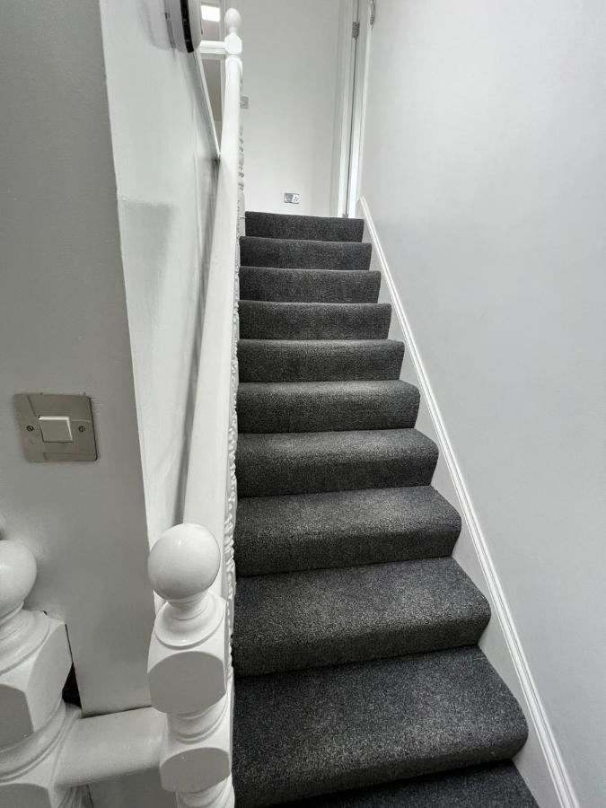 Lovely 2 Bedroom Flat With Roof Terrace In London Nw6 Dış mekan fotoğraf